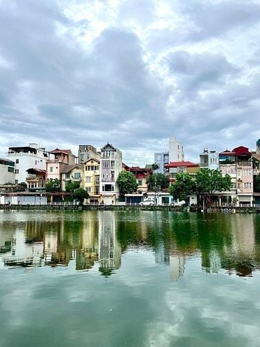 BỒ ĐỀ–100% NHÀ DÂN XÂY KIÊN CỐ – Ô TÔ ĐỖ CỬA – 2 MẶT NGÕ – GẦN HỒ 