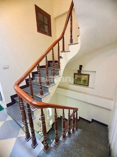 BỒ ĐỀ–100% NHÀ DÂN XÂY KIÊN CỐ – Ô TÔ ĐỖ CỬA – 2 MẶT NGÕ – GẦN HỒ 