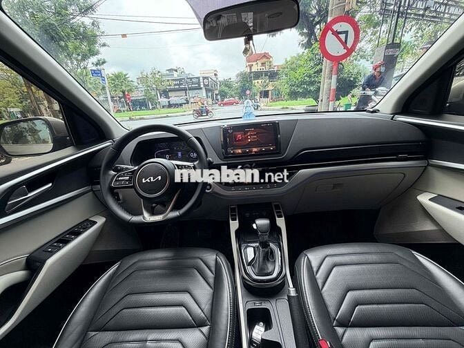 Kia Seltos 2024 1.5 Luxury - 39000 km