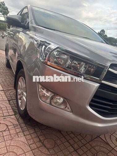 Innova 2019 2.0E - 105000 km