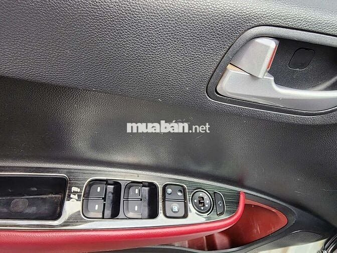 HUYNDAI I10 2018 Grand 1.2 MT - 80000 km