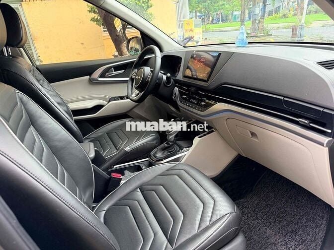 Kia Seltos 2024 1.5 Luxury - 39000 km