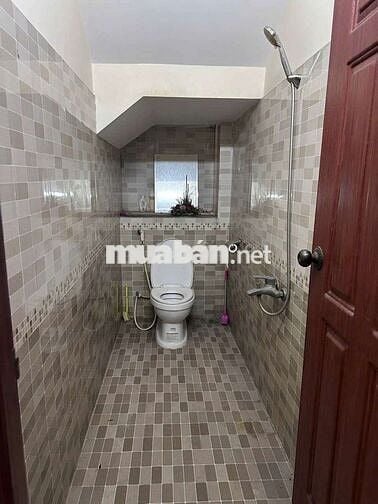 Cần cho thuê nhà P ĐHT Q12 DT 5 x16 1 trệt 3 lầu 7PN 4WS