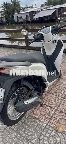 sh 150c xe zin còn rất đẹp