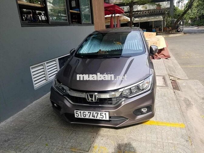 Honda City 1.5 CVT 2018 màu nâu titan