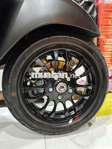 Vespa Sprint S125 iget Abs 2023 trùm mền