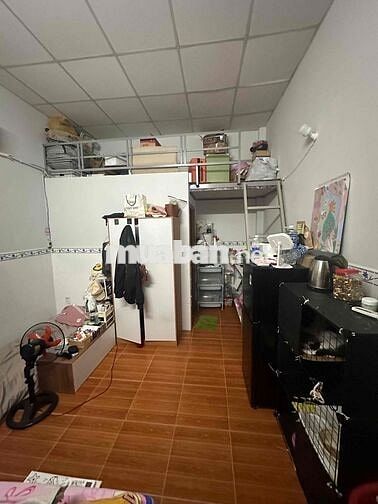 mình cần pass lại phòng giá 4tr fix tháng đầu tiên còn 3tr7