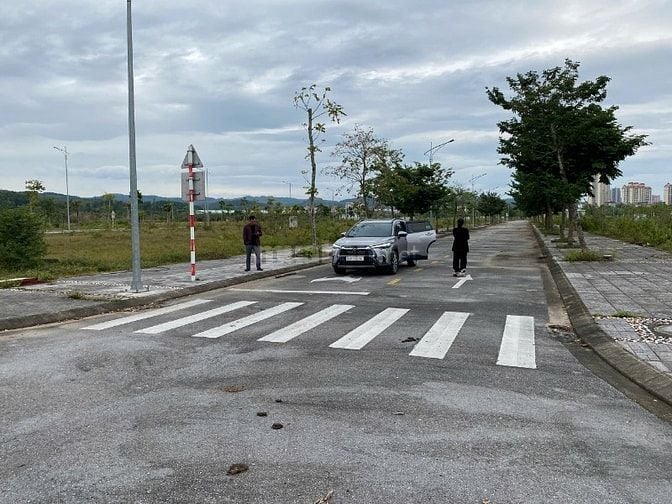 🌅 PHƯƠNG ĐÔNG – VÂN ĐỒN | HÀNG HIẾM GIỮA TRUNG TÂM ĐÔ THỊ BIỂN