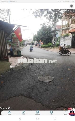 BÁN LÔ ĐẤT CÓ NHÀ CẤP 4 10X17 HẺN XE TẢI SÁT MẶT TIỀN CÂY DA TIỆN XÂY