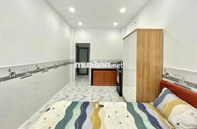 phòng studio full nội thất rộng 25m2 gần ĐH IUH , ĐH Van Lang