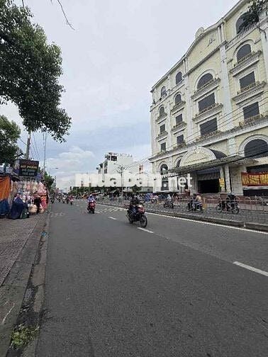 NHà Mặt Tiền Kinh Doanh đa ngàng nghề