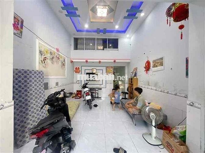 NHỈNH 4 TỶ NHÀ 2 TẦNG 4 PHÒNG GẦN TRẦN VĂN MƯỜI CHỢ ĐẠI HẢI 72m2 HXH