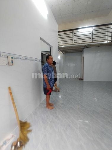 Cho thuê nhà 1 trệt 1 lửng mặt tiền đường số 7 Tam Phú Thủ Đức