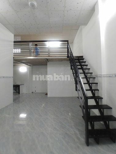 Cho thuê nhà 1 trệt 1 lửng mặt tiền đường số 7 Tam Phú Thủ Đức