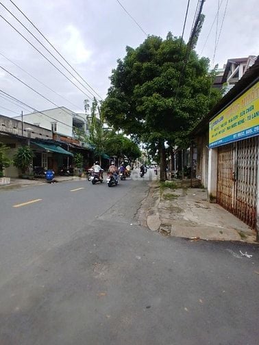 Cho thuê nhà 1 trệt 1 lửng mặt tiền đường số 7 Tam Phú Thủ Đức