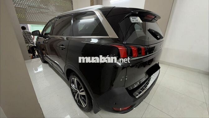 Peugeot 5008 2020 Allure 1.6 AT - 48000 km