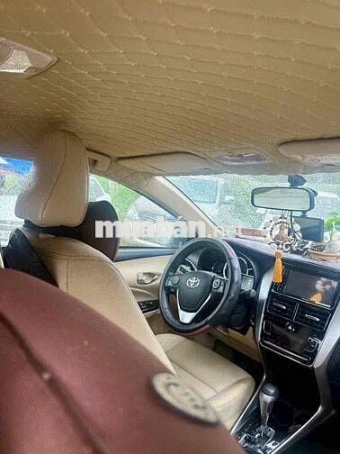 Toyota Vios Sedan 2020 màu vàng cát