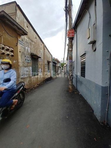 Cho thuê nhà 1 trệt 1 lửng mặt tiền đường số 7 Tam Phú Thủ Đức