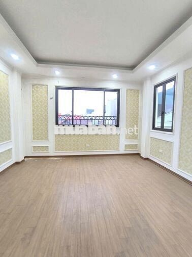 CẦN BÁN NHÀ THẠCH BÀN LONG BIÊN HÀ NỘI