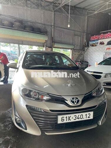 Toyota Vios Sedan 2020 màu vàng cát