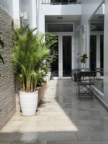 Bán nhà đường Lê Thị Riêng Q.1 - 110m2 - 4 tầng - 5pn 6wc - giá 25 tỷ