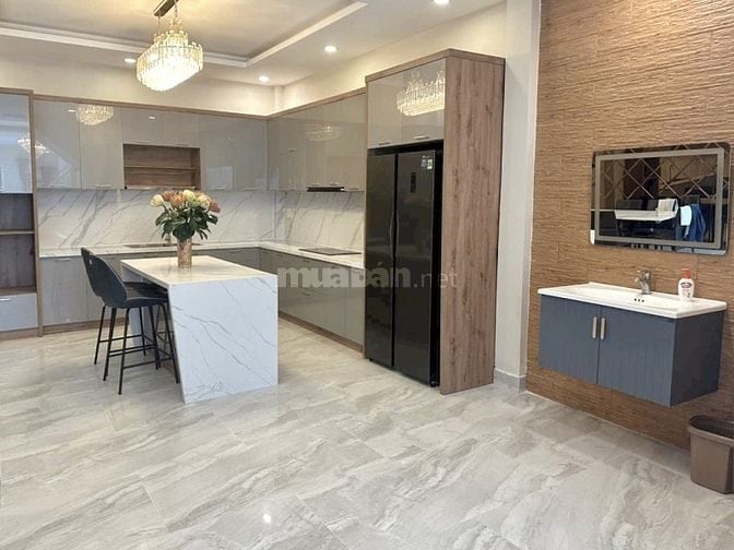 Bán nhà đường Lê Thị Riêng Q.1 - 110m2 - 4 tầng - 5pn 6wc - giá 25 tỷ