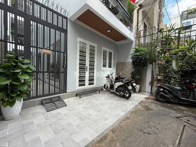 Bán nhà đường Lê Thị Riêng Q.1 - 110m2 - 4 tầng - 5pn 6wc - giá 25 tỷ