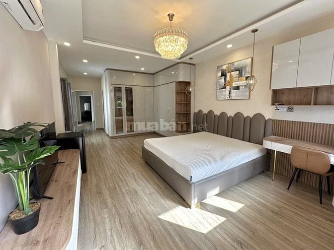 Bán nhà đường Lê Thị Riêng Q.1 - 110m2 - 4 tầng - 5pn 6wc - giá 25 tỷ