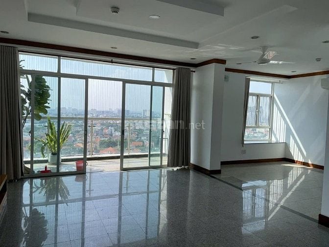 Bán chung cư Hoàng Anh Riverview