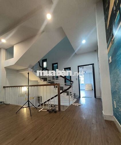 NHÀ 3 TẦNG, 100M2, PHÒNG RỘNG, ĐƯỜNG PHAN ĐĂNG LƯU, VỊ TRÍ KINH DOANH