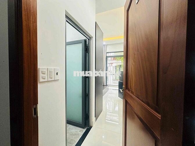 CĂN HỘ SIÊU THOÁNG FULL NỘI THẤT BANCOL NGAY GIỮA BTHANH PNHUAN TBINH