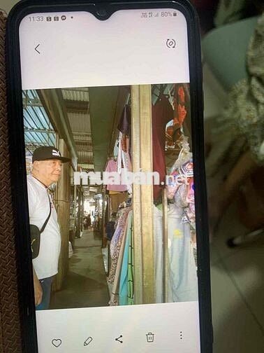 SANG LẠI SẠP QUẦN ÁO 3 MẶT TIỀN TRUNG TÂM VĨNH LONG