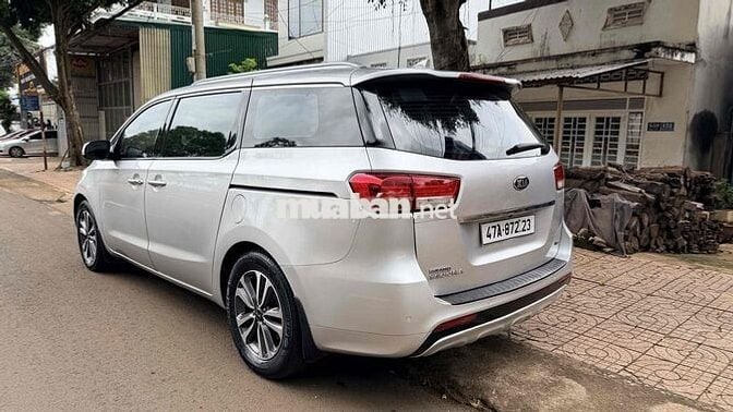 Kia Sedona 2017 2.2L DATH - 87000 km