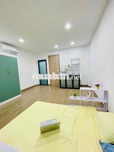 STUDIO MỚI CỬA SỔ BANCOL SIÊU THOÁNG ĐI BỘ QUA ĐH NGUYỄN TẤT THÀNH