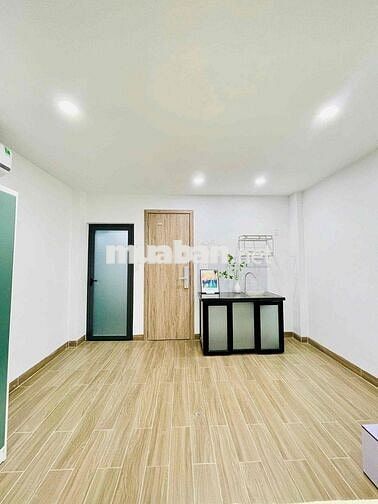 STUDIO MỚI CỬA SỔ BANCOL SIÊU THOÁNG ĐI BỘ QUA ĐH NGUYỄN TẤT THÀNH