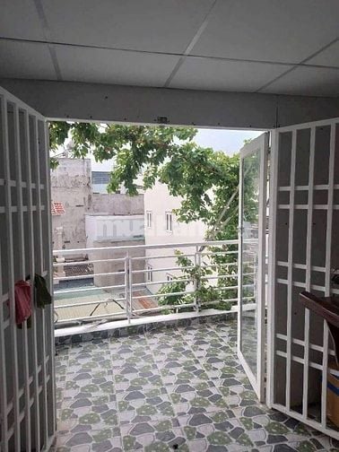 Bán nhà đường 475 Phước Long B 4PN 2WC 130m2 hẻm ba gác giá 3,9 tỷ