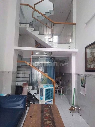 Bán nhà đường 475 Phước Long B 4PN 2WC 130m2 hẻm ba gác giá 3,9 tỷ