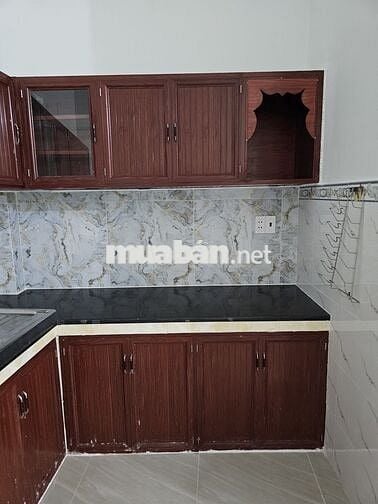 Cho thuê nhà nguyên căn, 3 phòng ngủ, diện tích 195m2, q.Bình Tân