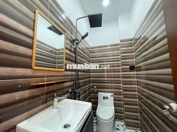 430/6 nguyễn thị thập q7.dt.4x18m 2 lầu 3 phòng