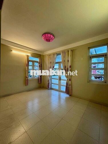 Bán Nhà 5 Tầng Trần Bình Trọng Nha Trang Hướng Đông Nam