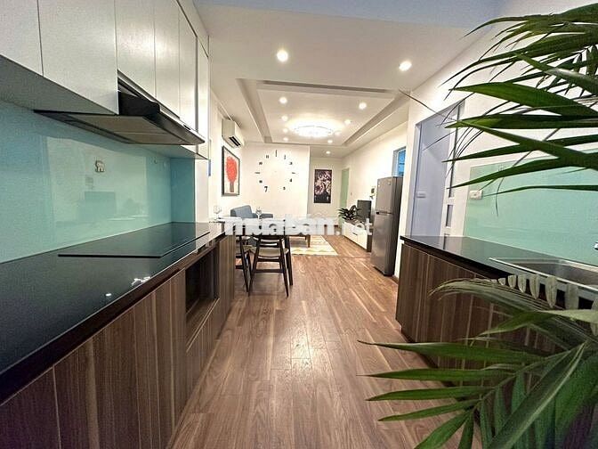 Cho thuê 2n1k 90m2 Phố Tô Ngọc Vân, full đồ, thang máy, giá 12,5 triệu