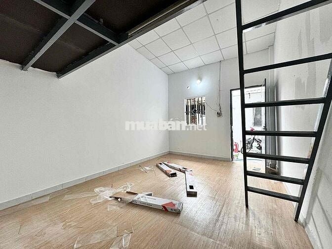 CHÍNH CHỦ CHO THUÊ PHÒNG RỘNG 40M2_GẦN CẦU THANH ĐA_K GIỚI HẠN NGƯỜI O