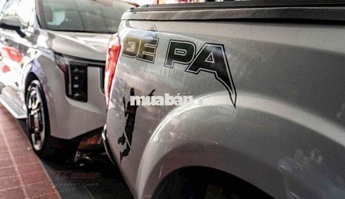 xe chạy gia đình lên đồ chơi nhiều