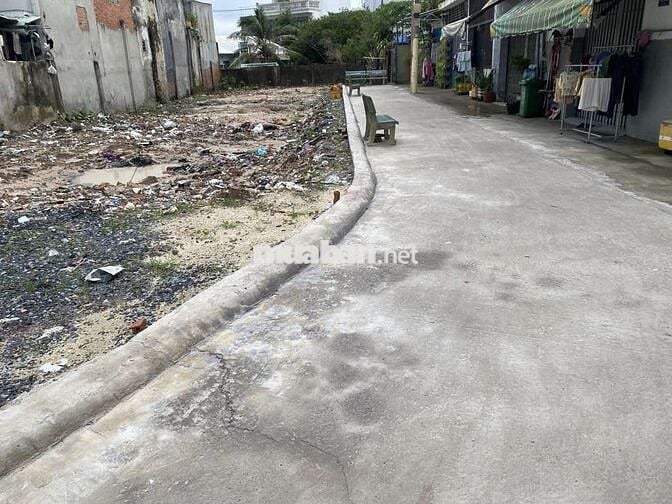 BÁN ĐẤT HÓC MÔN - Ô TÔ NGỦ TRONG NHÀ - DT KHỦNG -GIÁ RẺ