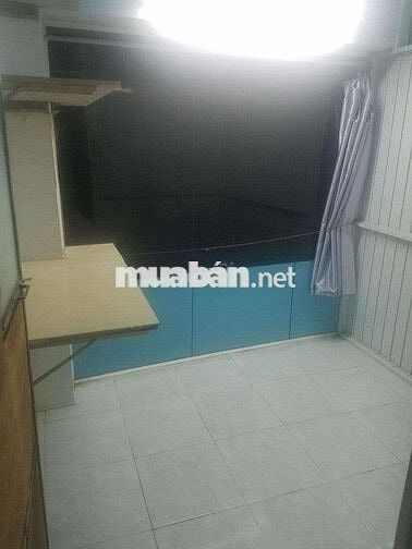 Phòng trọ liền kề Q1 giá chỉ 1,3tr