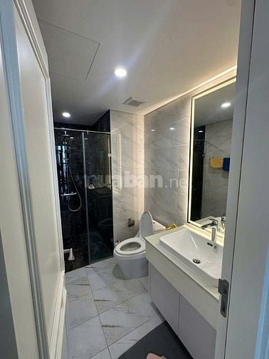 C/c Phúc Yên 2, 90m2, 2PN, 2WC, Phan Huy Ích, P15, TB, 10tr/tháng.