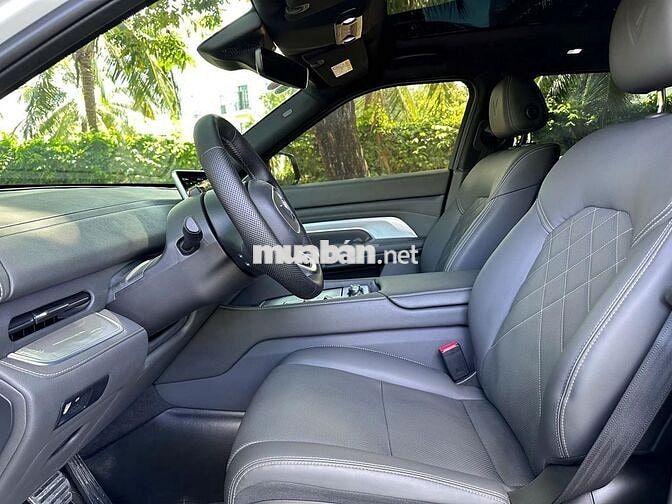 VinFast VF9 2024 Plus - 4050 km