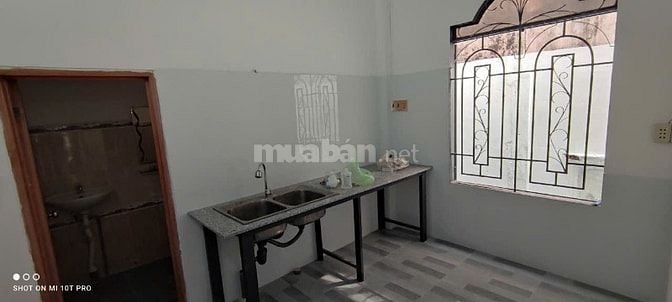 Cho thuê nhà đường số 9, Hiệp Bình, khu Vạn Phúc, 9tr, tiện kinh doanh