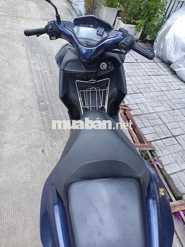 Xe máy Yamaha NVX 125 màu xanh dương