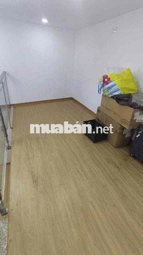 nhà mới đẹp 1 lầu lửng 3pn  đ 52 gần chợ hiệp bình